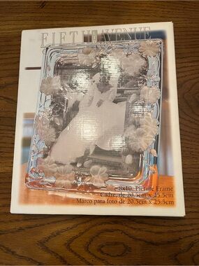 Fifth Avenue Natalie Floral Glass 8x10 Picture Frame, new